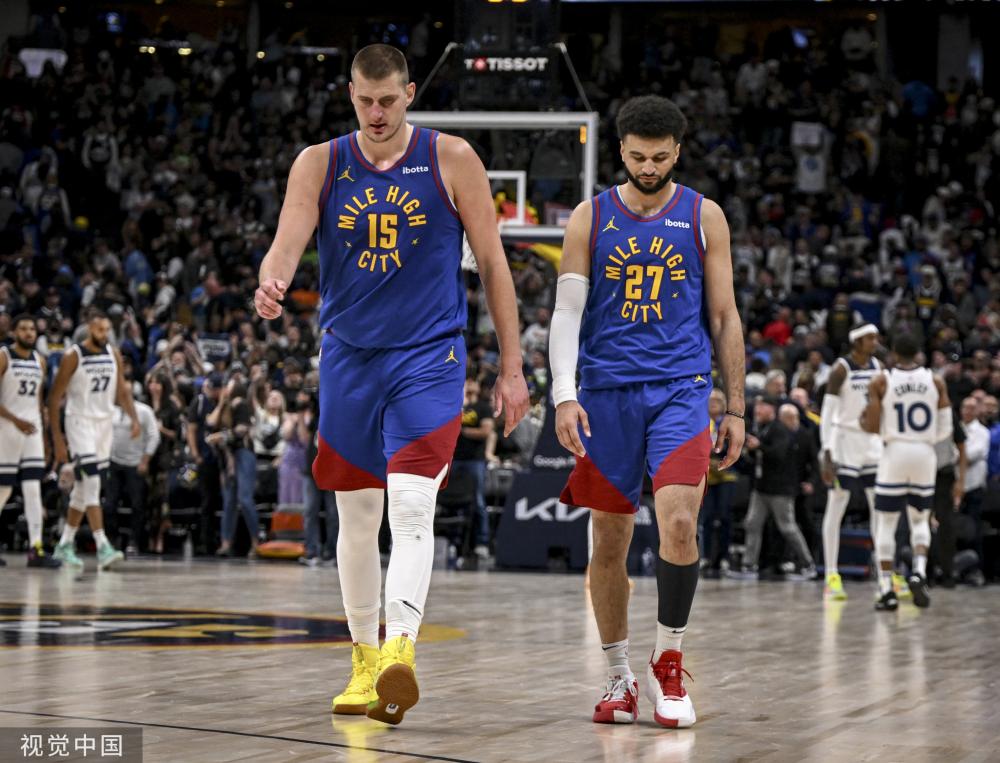 起伏不定 起伏不定