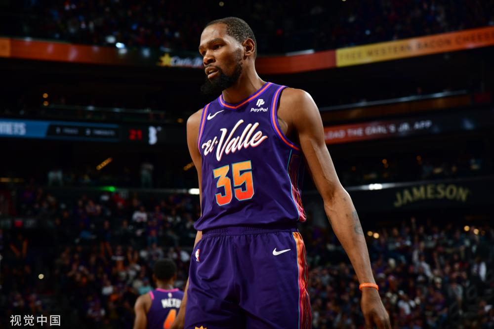 通过积极的 通过积极的