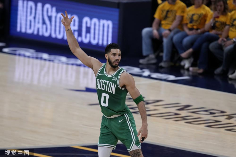 西队的进攻 西队的进攻